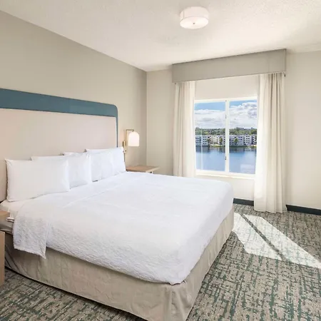 Homewood Suites Miami Airport/Blue Lagoon-2